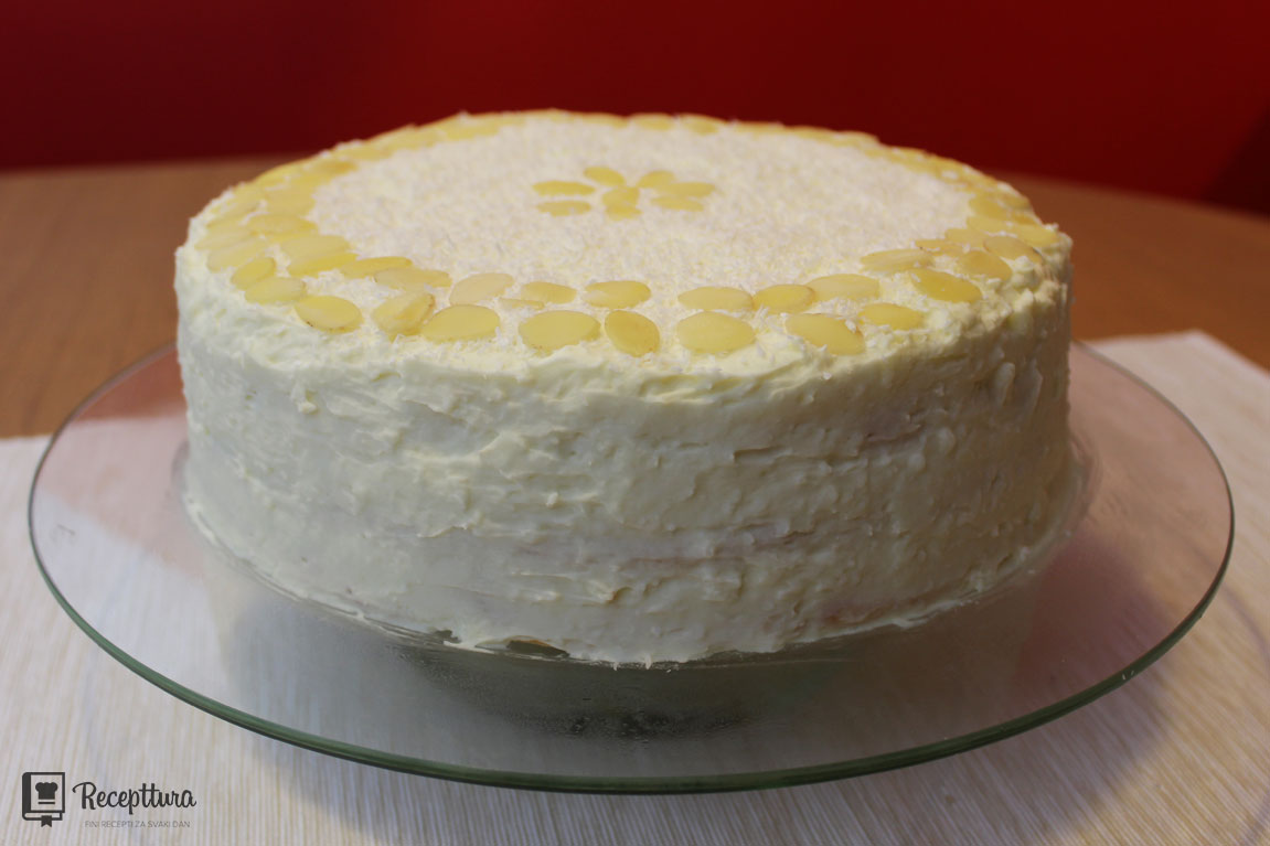 Elegancija Rafaelo torte doći će do izražaja na svakom stolu.