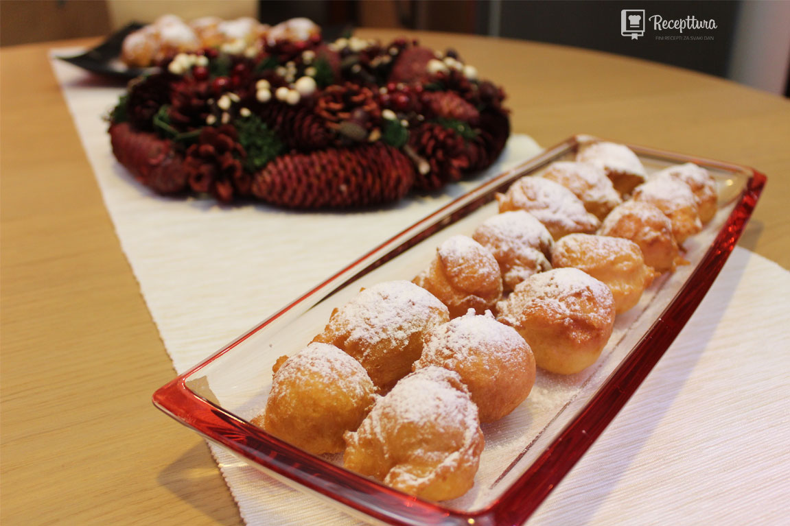 Tradicionalne dalmatinske fritule su najukusnije.
