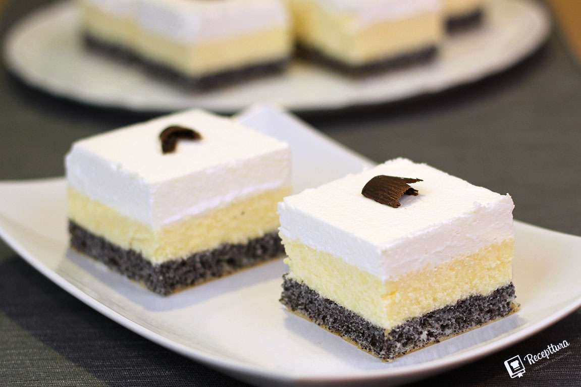 Ledene mak kocke jedan su od najboljih ljetnih kolača.