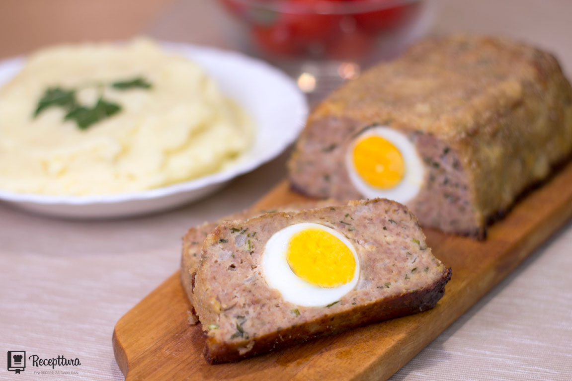 Mesna štruca s jajima - Štefani pečenje