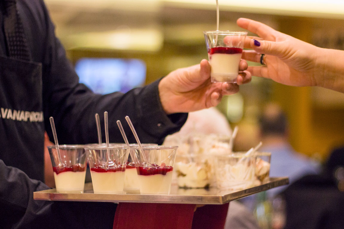 Rosé Belje 2019 i Panna cotta