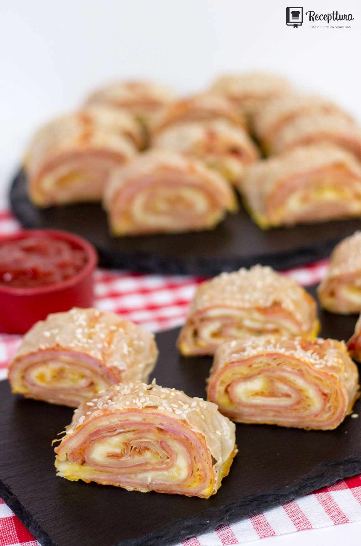 Pizza rolat od gotovih kora
