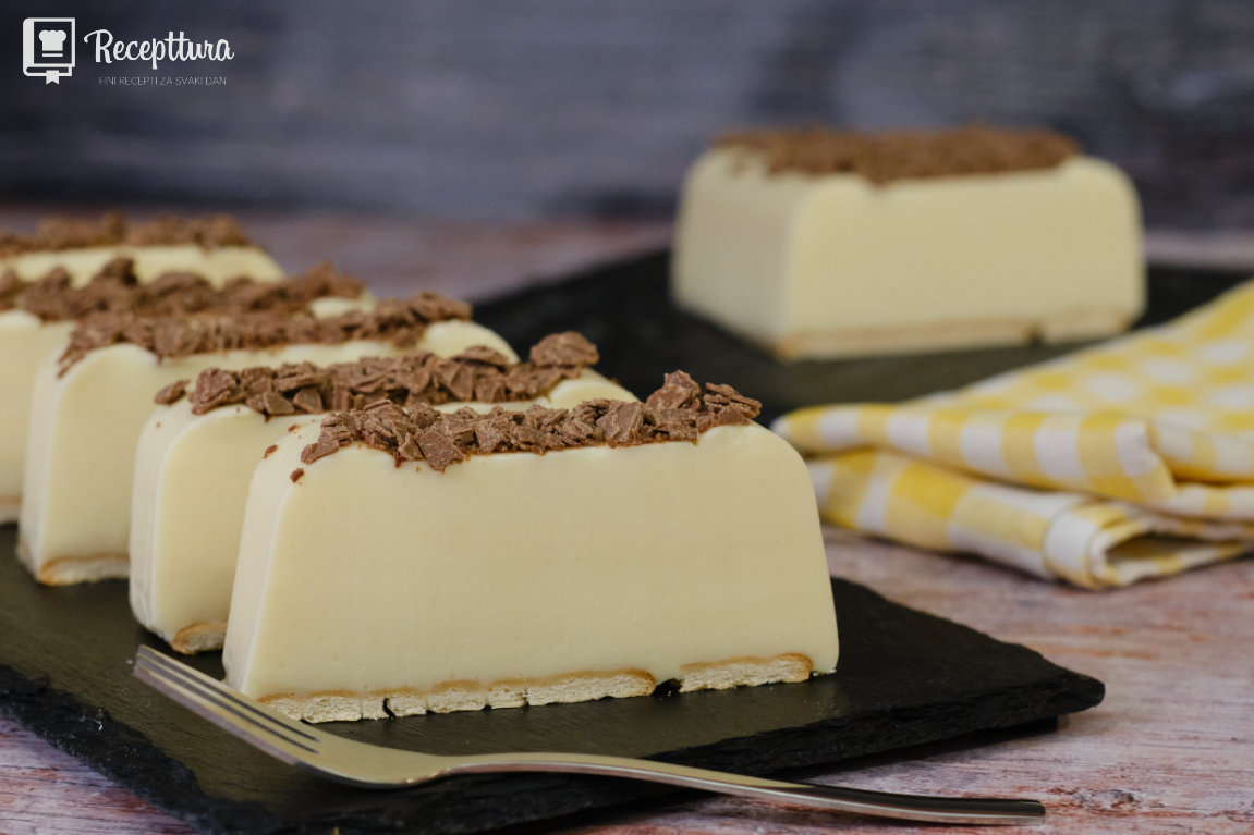 Desert od mlijeka i vanilije
