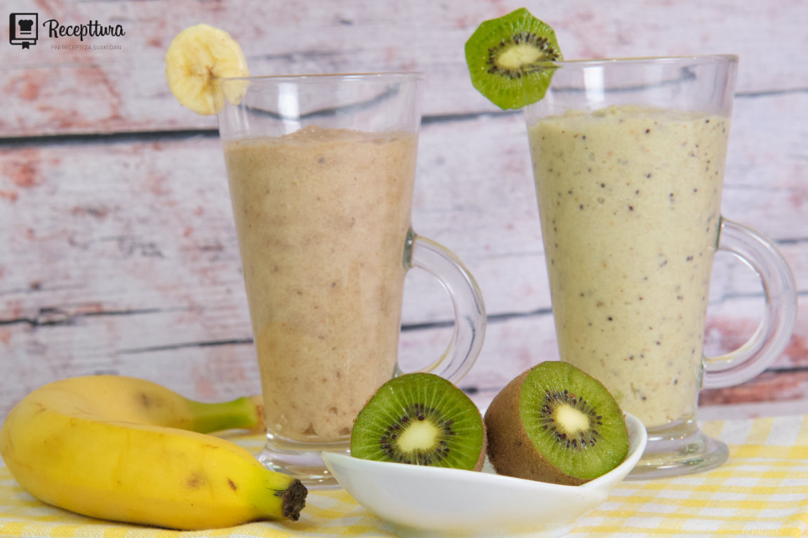 Zobena kaša s bananama i kivijem