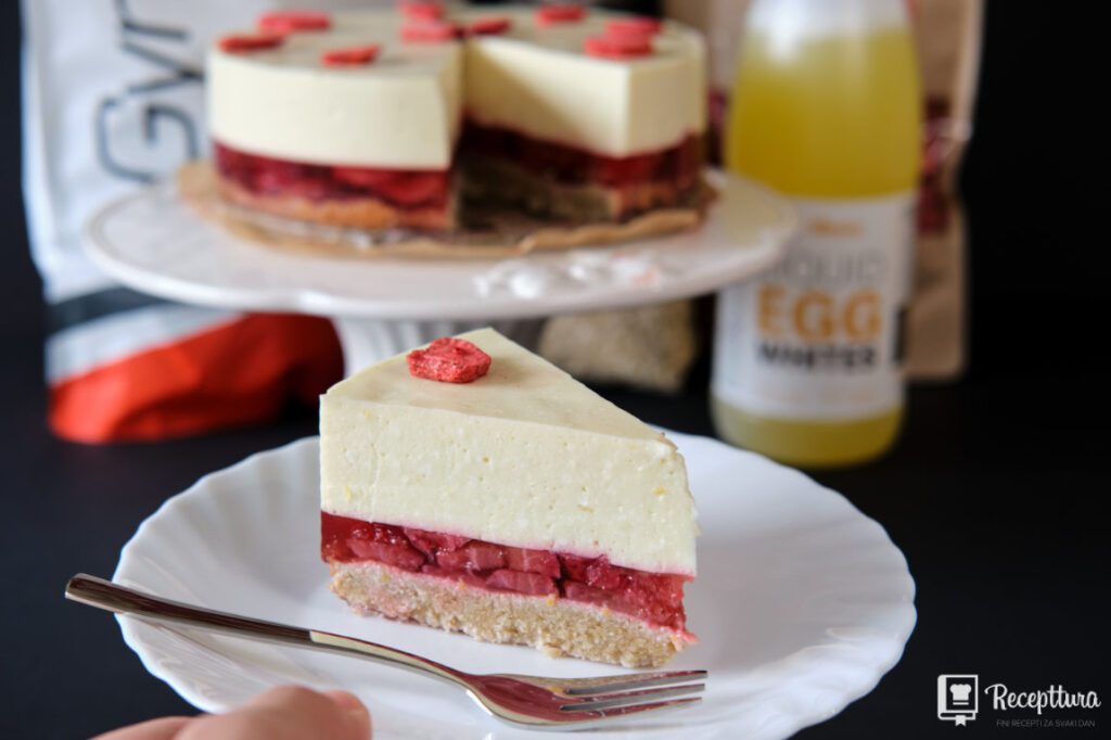 Proteinski cheesecake s jagodama